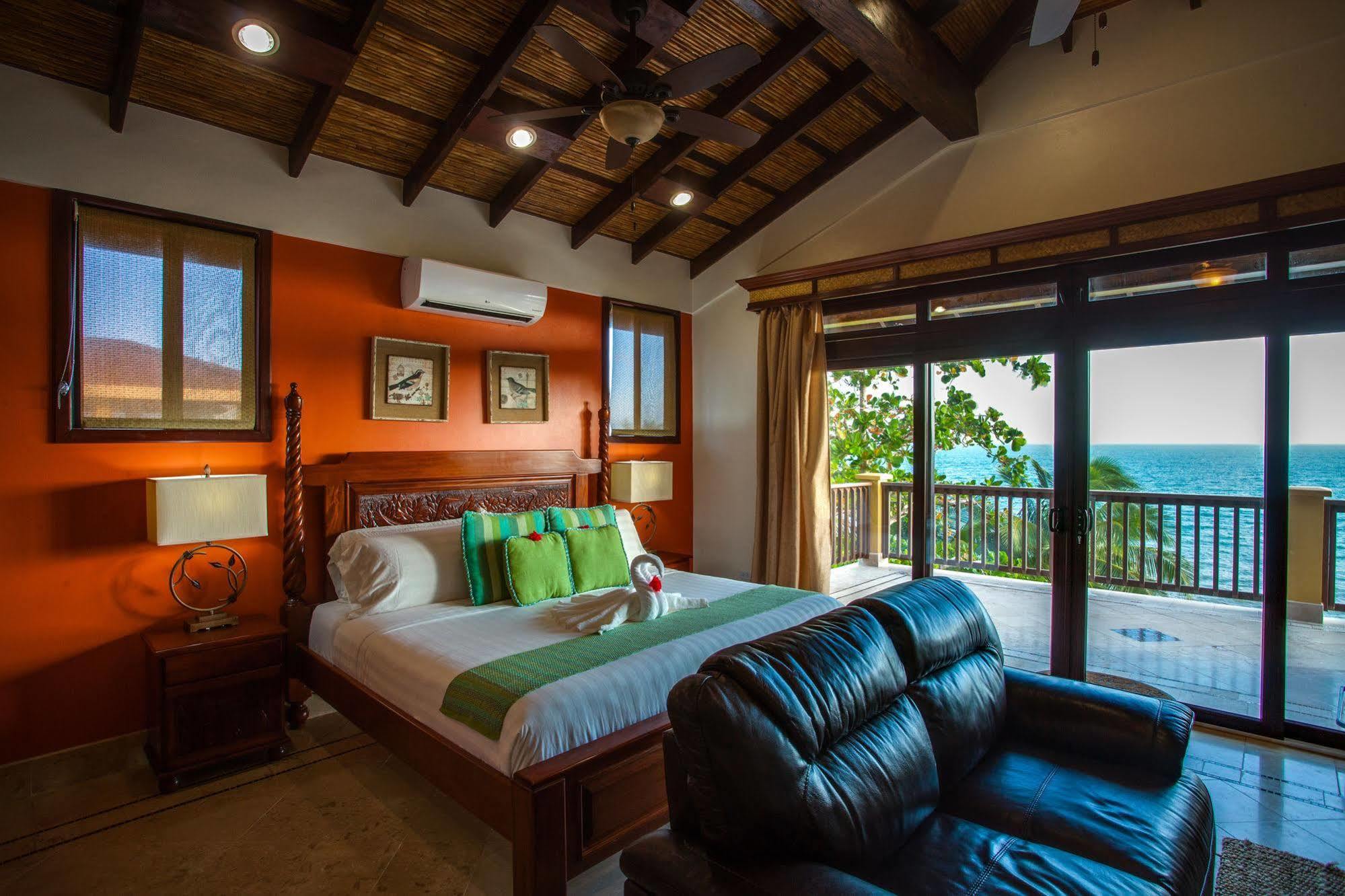 Villa Margarita At Jaguar Reef Хопкинс Екстериор снимка