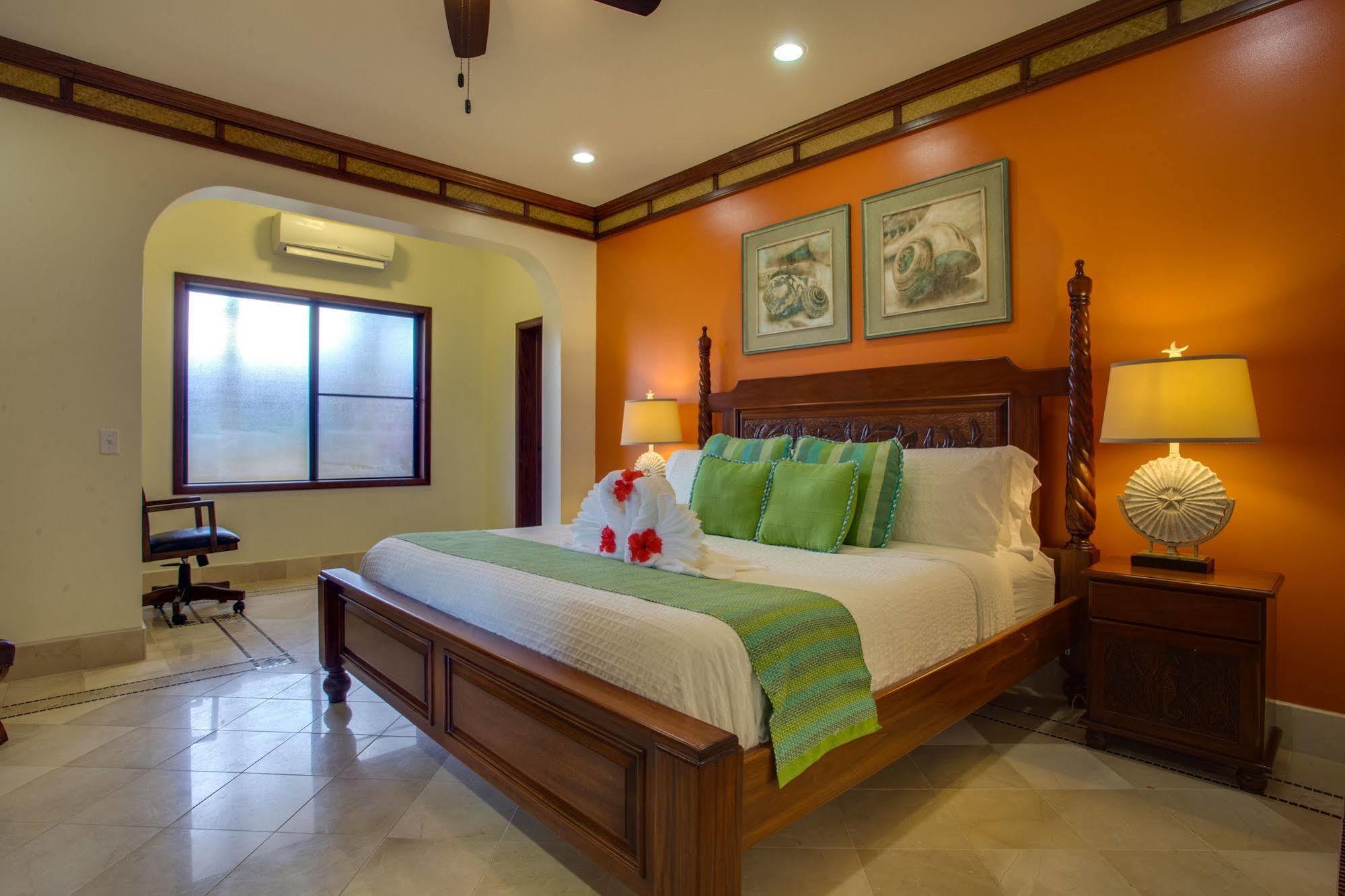 Villa Margarita At Jaguar Reef Хопкинс Екстериор снимка
